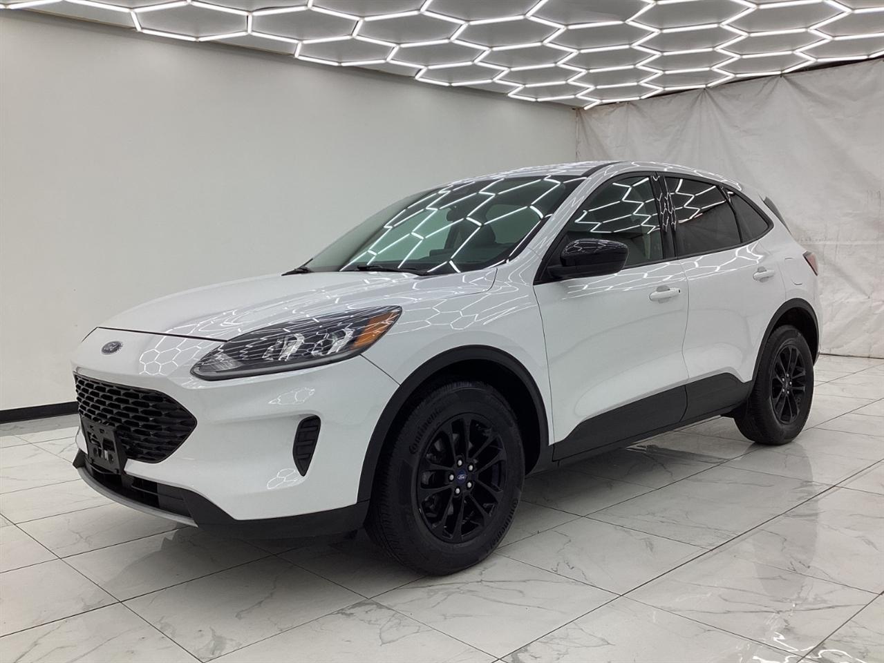 Ford Escape SE Sport Hybrid AWD 2020
