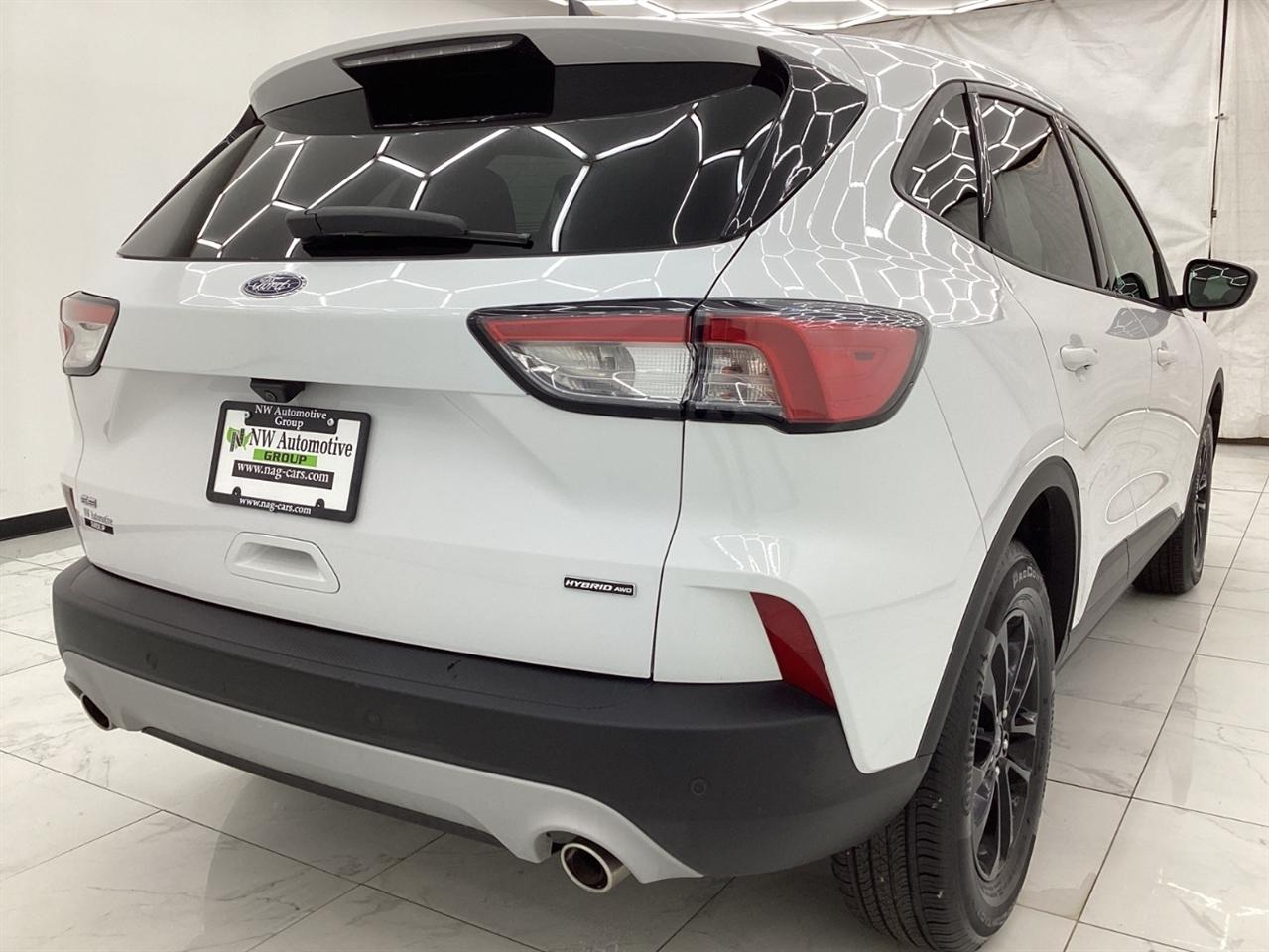 Ford Escape SE Sport Hybrid AWD 2020