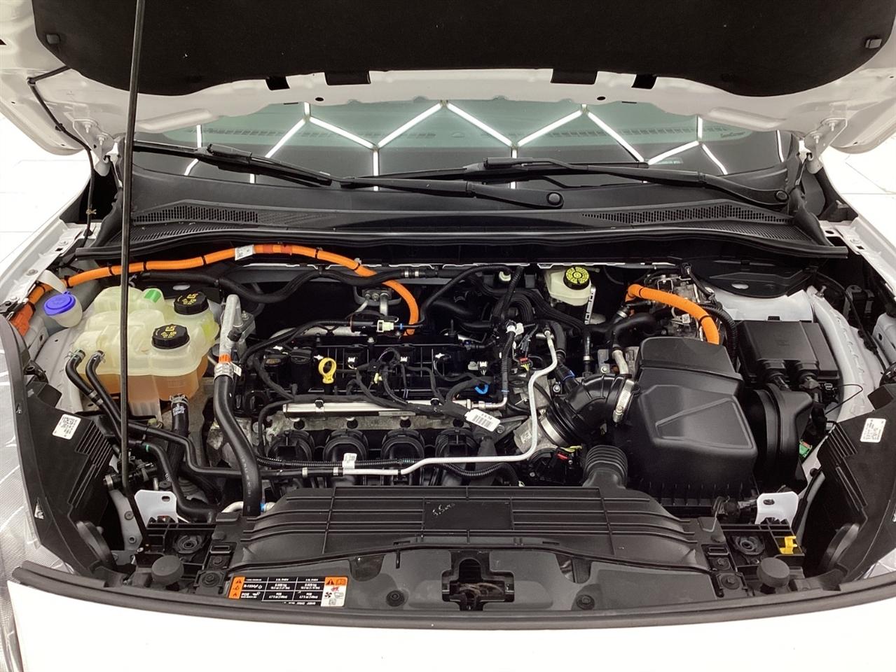 Ford Escape SE Sport Hybrid AWD 2020