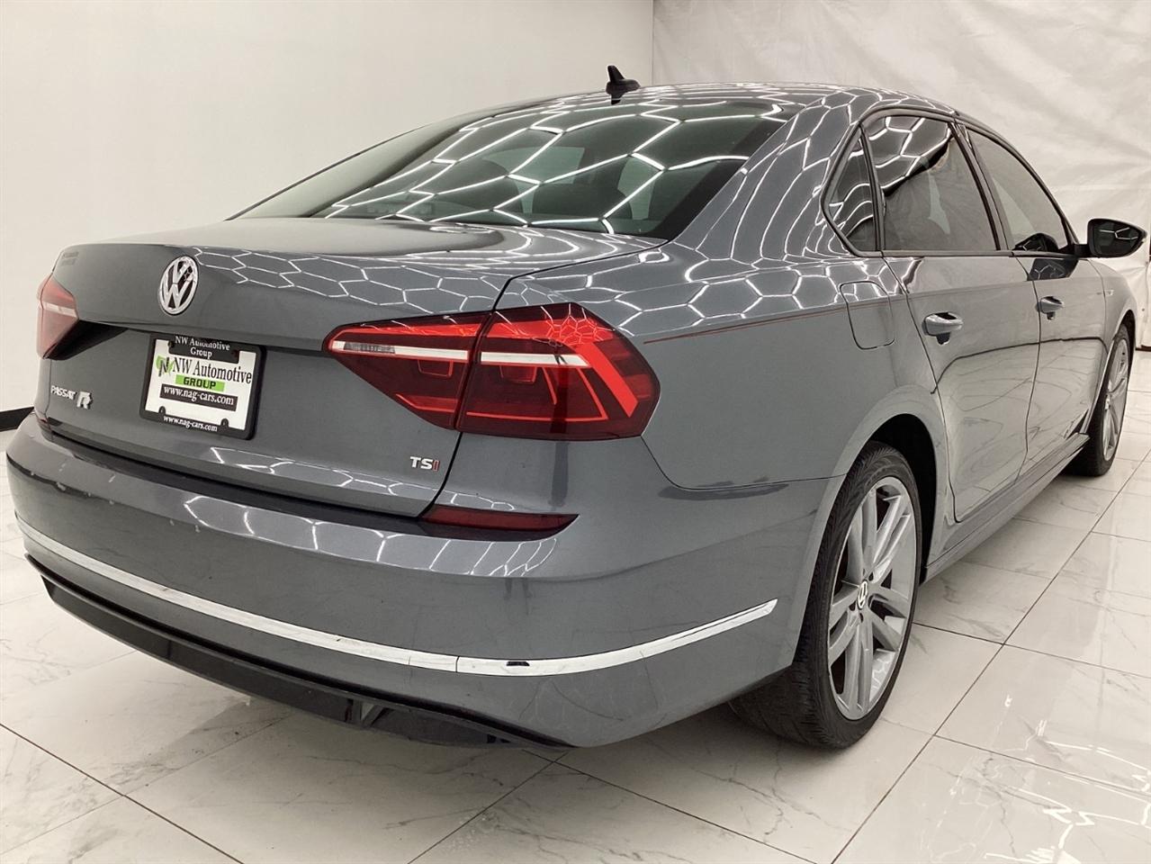 Volkswagen Passat 2.0T S Auto 2018