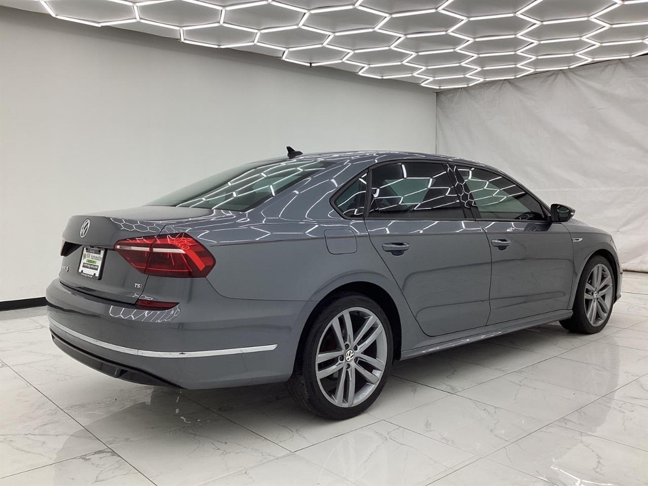 Volkswagen Passat 2.0T S Auto 2018