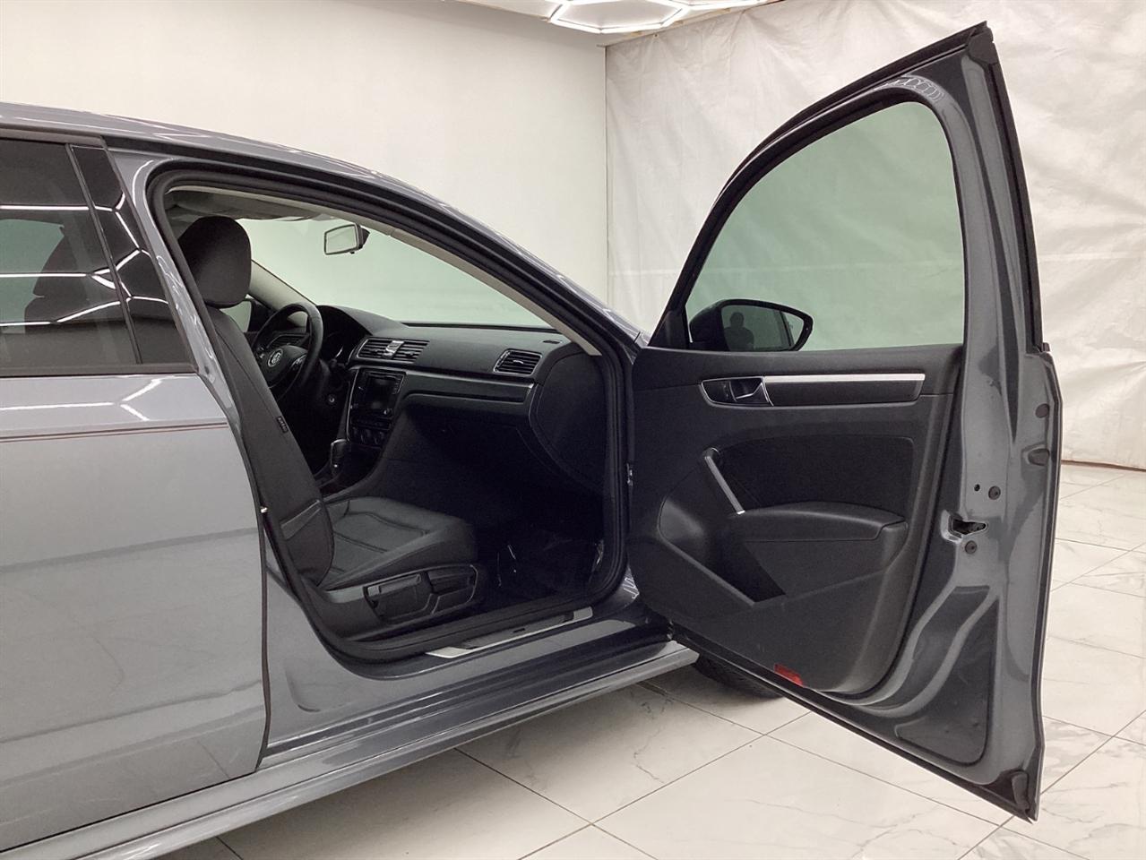 Volkswagen Passat 2.0T S Auto 2018