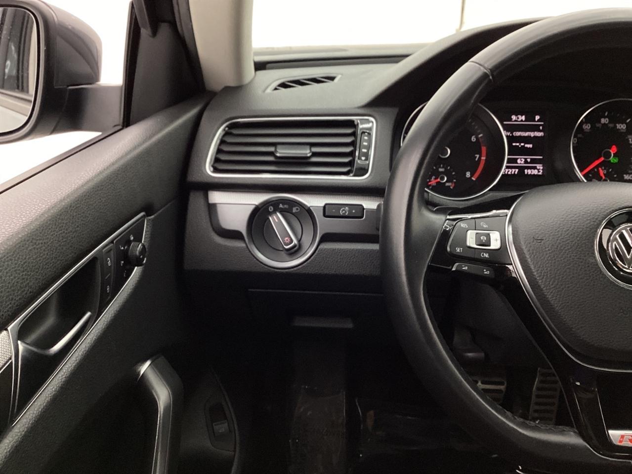Volkswagen Passat 2.0T S Auto 2018