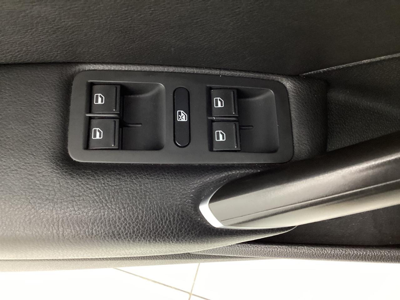 Volkswagen Passat 2.0T S Auto 2018