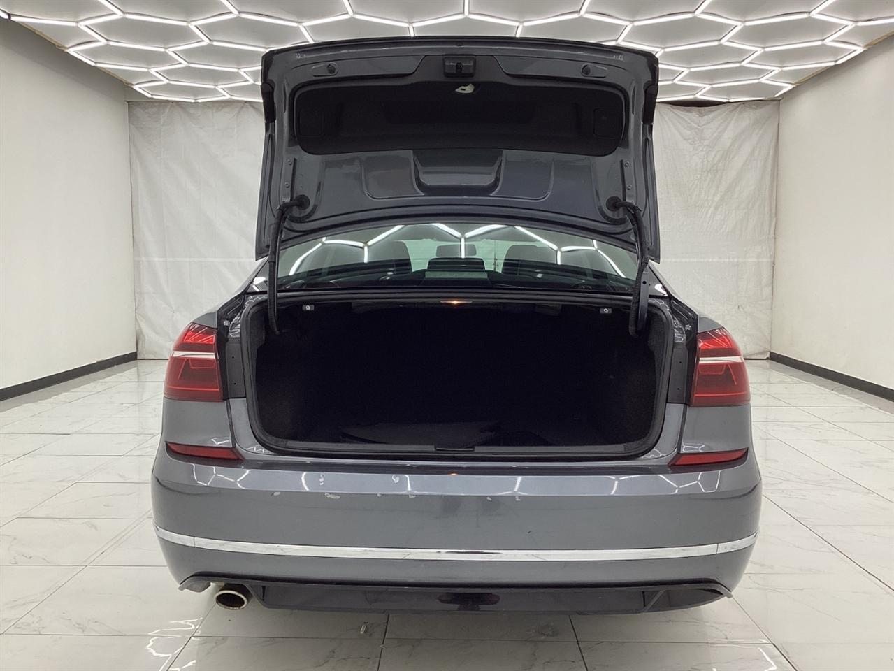 Volkswagen Passat 2.0T S Auto 2018