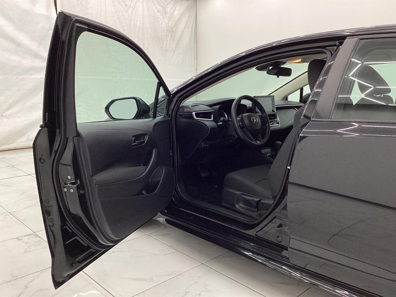 Toyota Corolla LE CVT (Natl) 2022