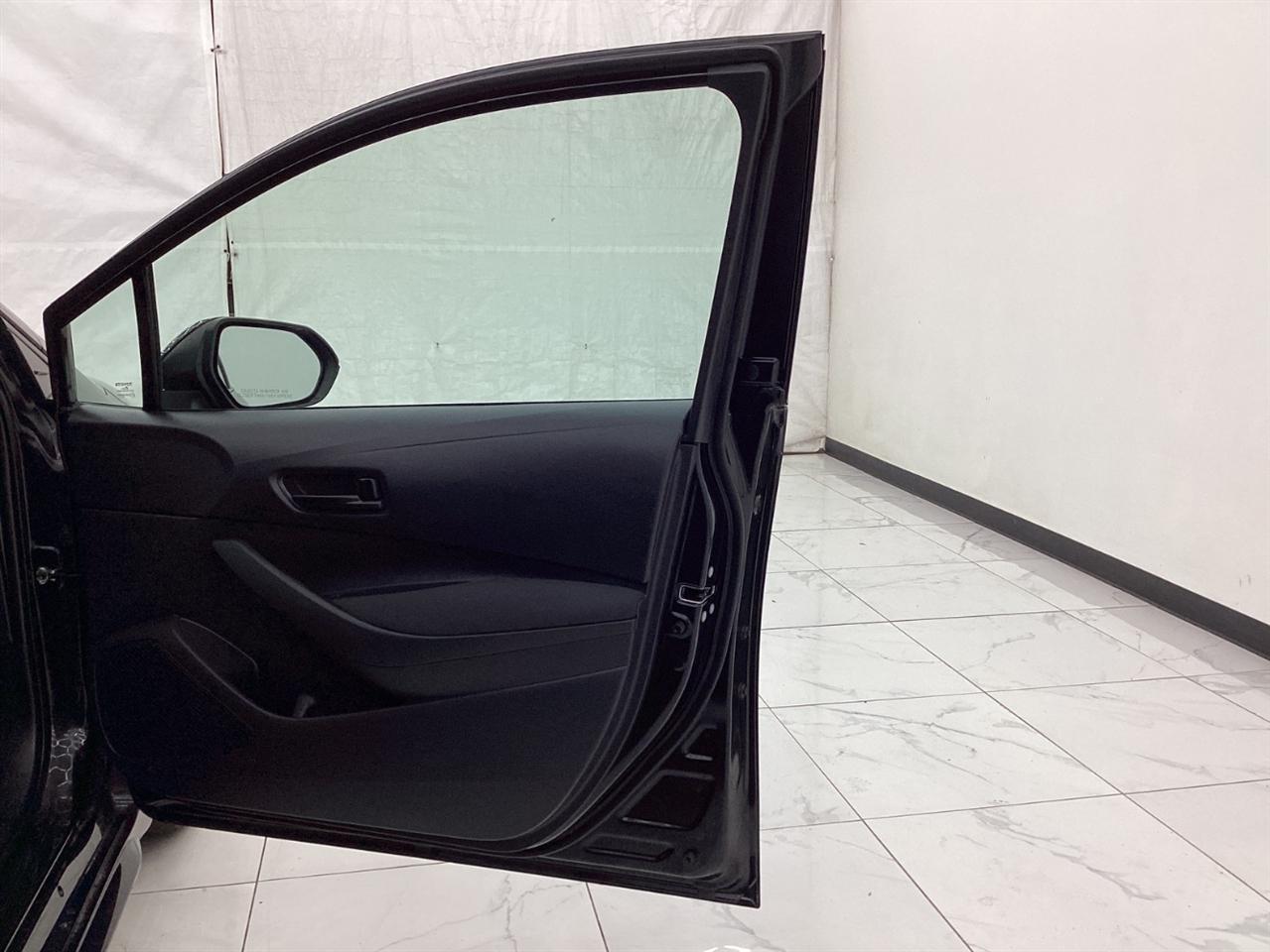 Toyota Corolla LE CVT (Natl) 2022