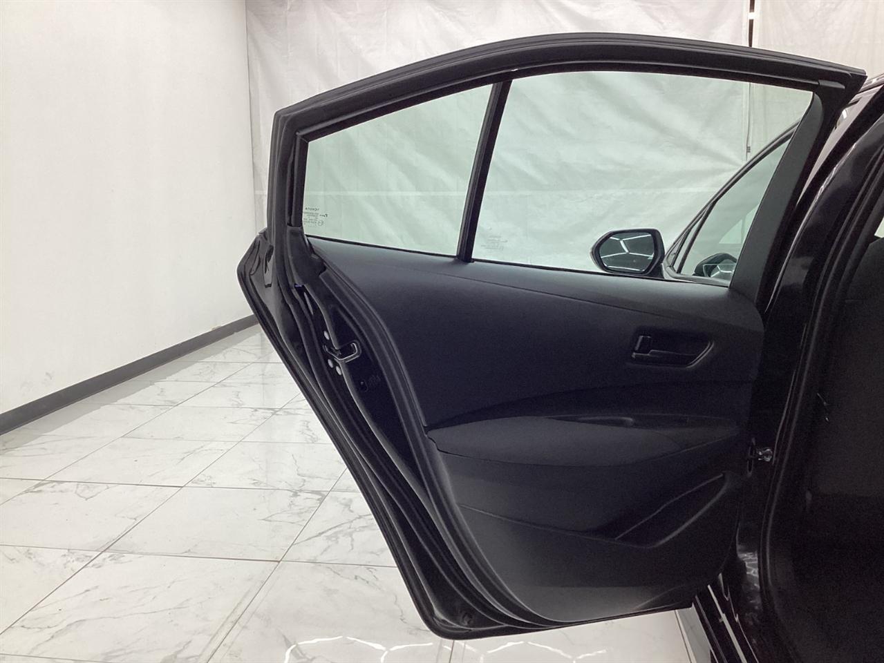 Toyota Corolla LE CVT (Natl) 2022