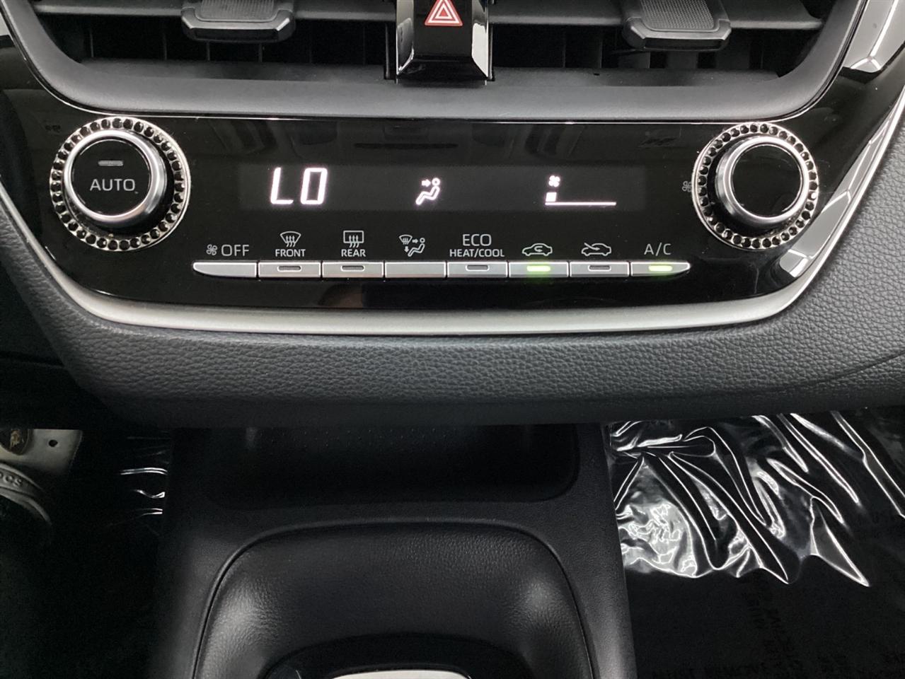 Toyota Corolla LE CVT (Natl) 2022