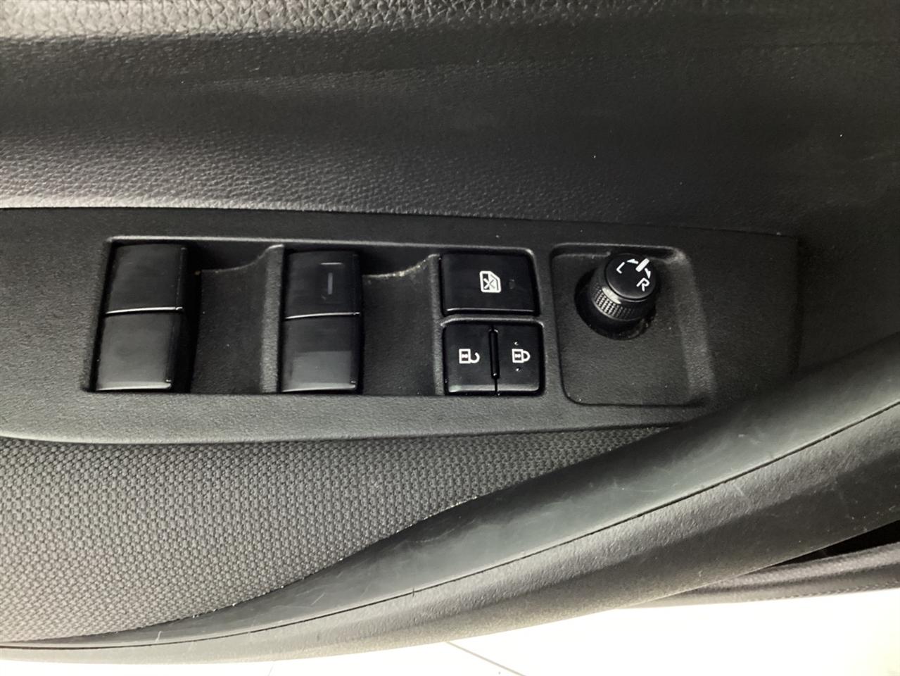 Toyota Corolla LE CVT (Natl) 2022