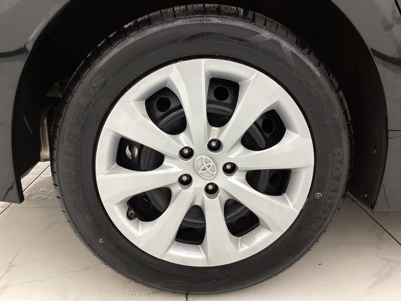 Toyota Corolla LE CVT (Natl) 2022
