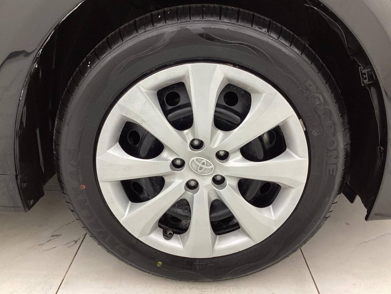 Toyota Corolla LE CVT (Natl) 2022