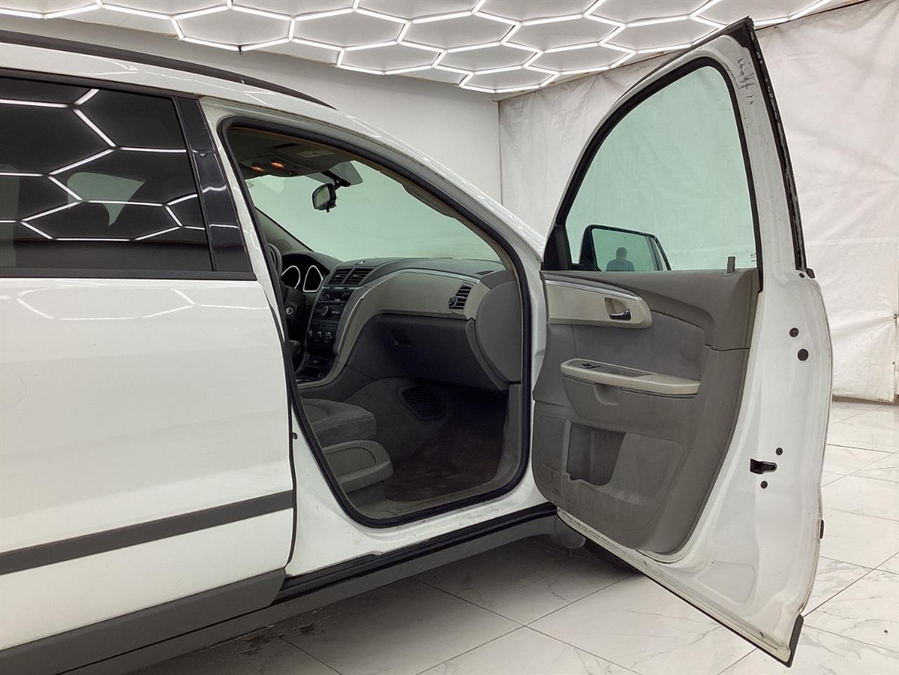 Chevrolet Traverse FWD 4dr LS 2009