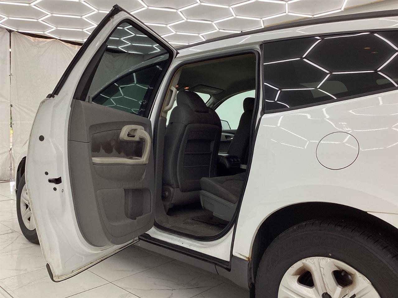 Chevrolet Traverse FWD 4dr LS 2009