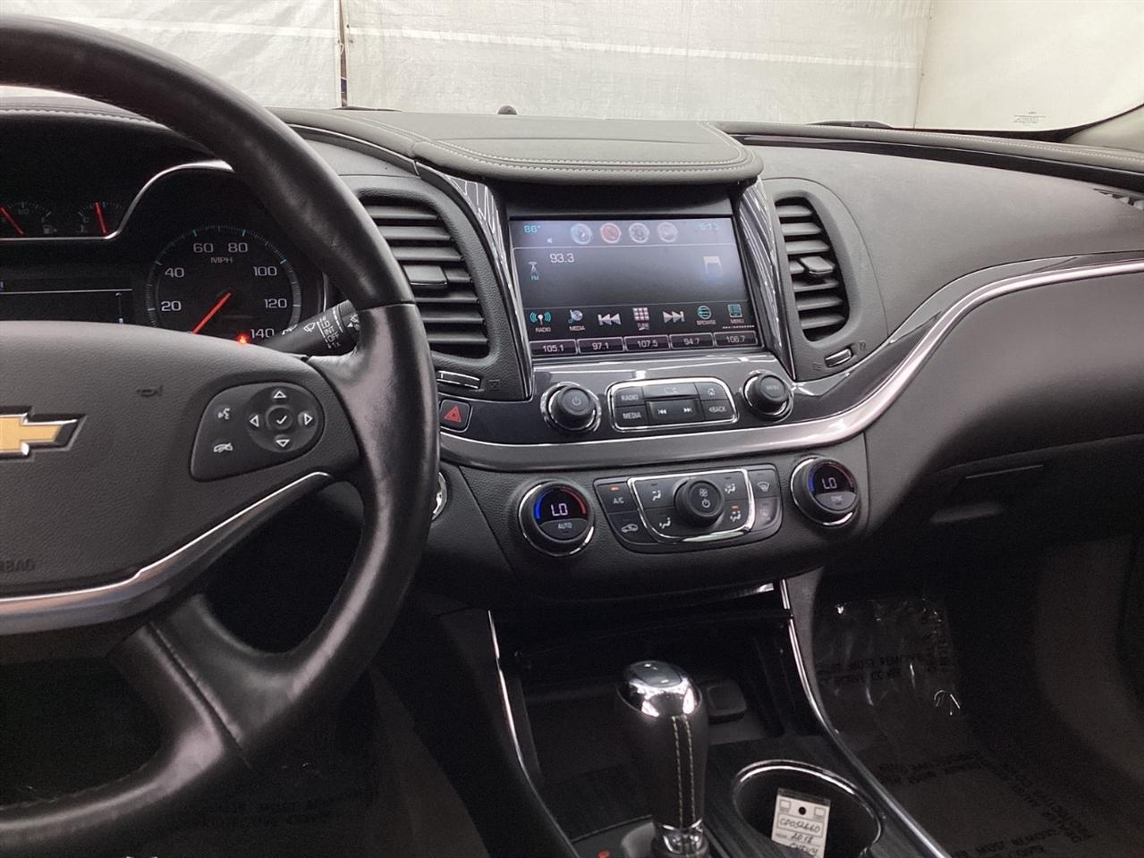 Chevrolet Impala 4dr Sdn LT w/1LT 2018