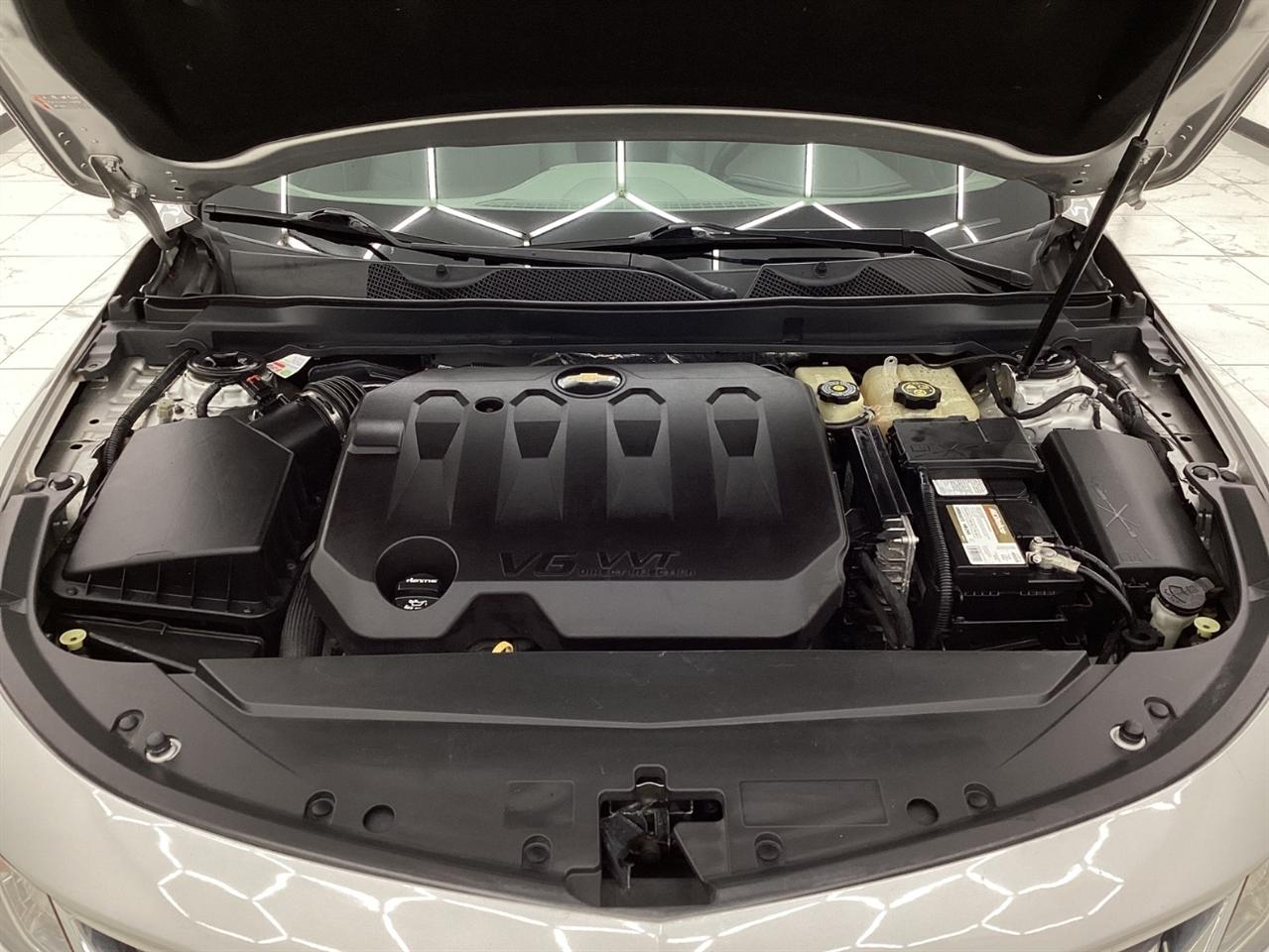 Chevrolet Impala 4dr Sdn LT w/1LT 2018