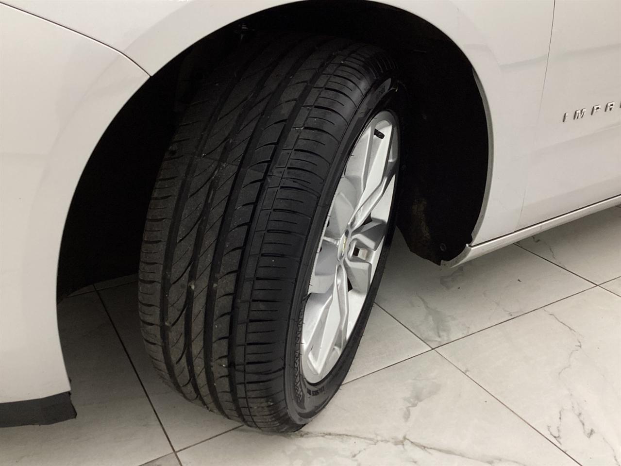 Chevrolet Impala 4dr Sdn LT w/1LT 2018