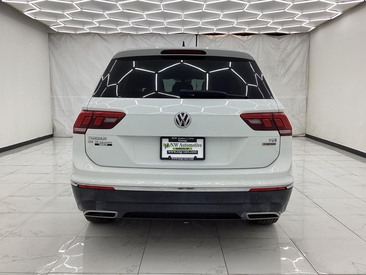 Volkswagen Tiguan 2.0T SEL 4MOTION 2018