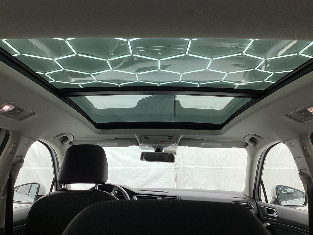 Volkswagen Tiguan 2.0T SEL 4MOTION 2018