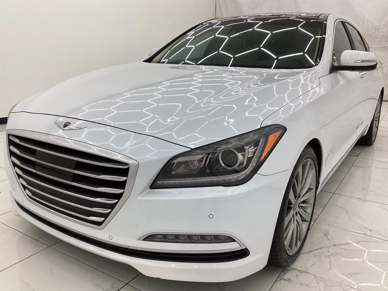 Hyundai Genesis 4dr Sdn V8 5.0L RWD 2015