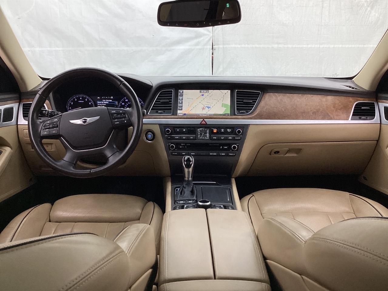 Hyundai Genesis 4dr Sdn V8 5.0L RWD 2015