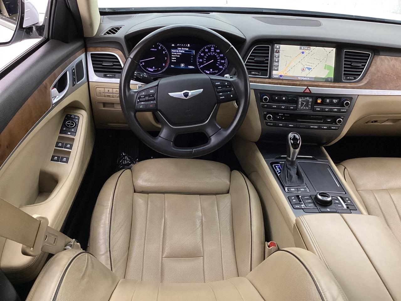Hyundai Genesis 4dr Sdn V8 5.0L RWD 2015