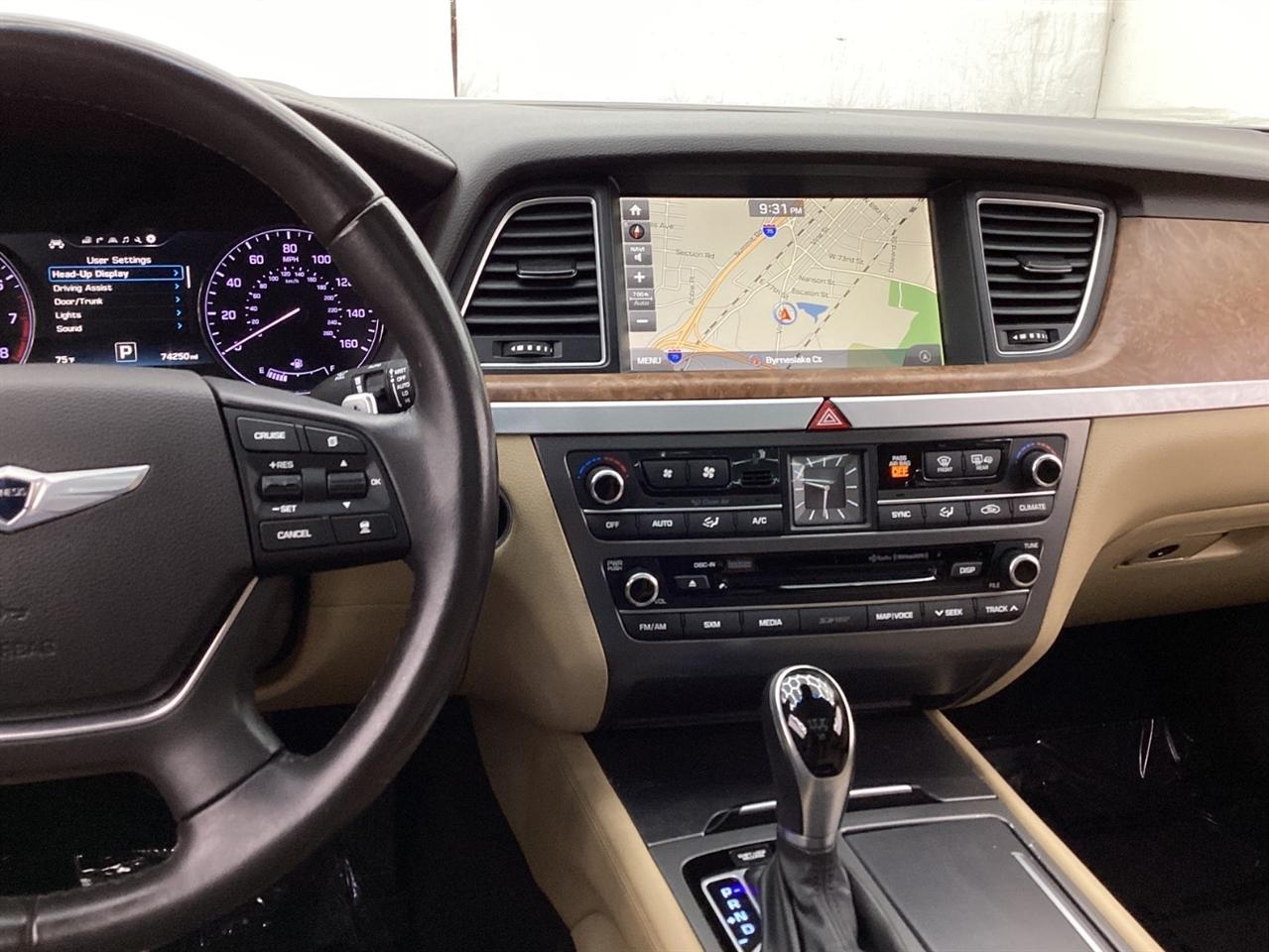 Hyundai Genesis 4dr Sdn V8 5.0L RWD 2015