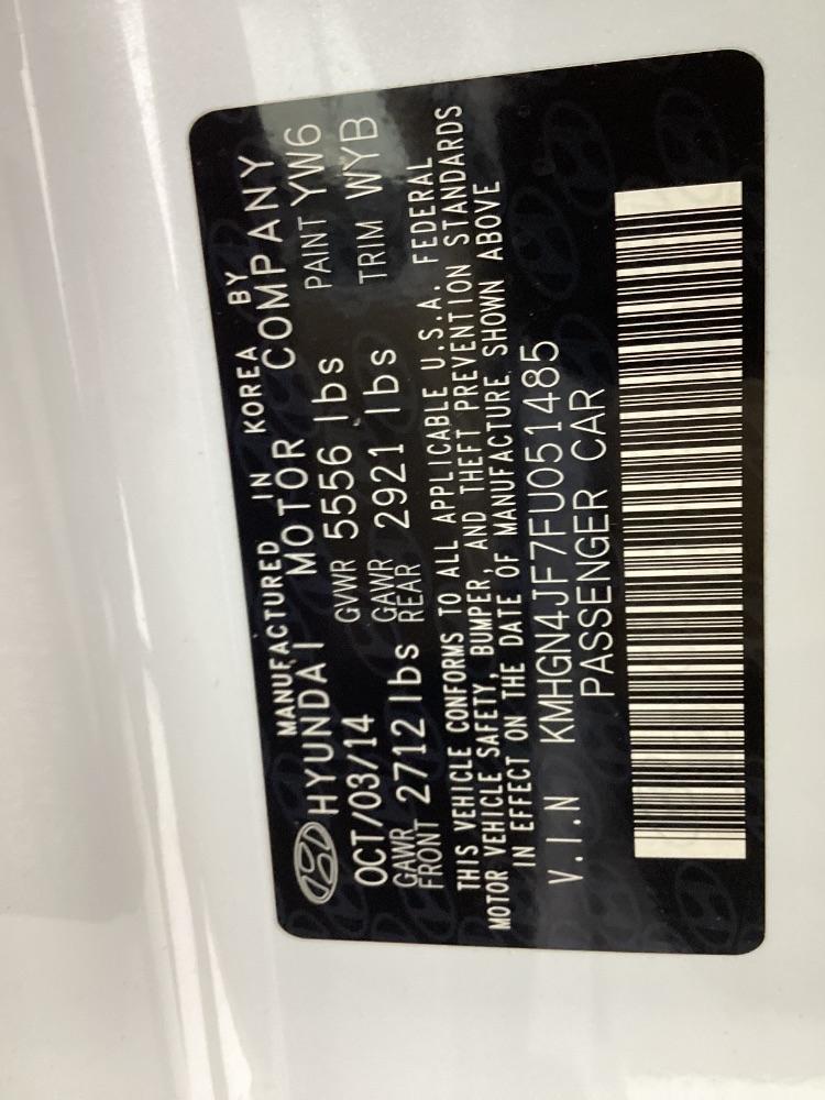 Hyundai Genesis 4dr Sdn V8 5.0L RWD 2015