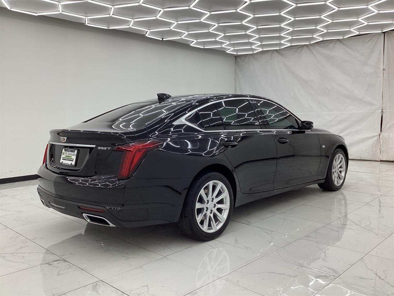 Cadillac CT5 4dr Sdn Luxury 2021