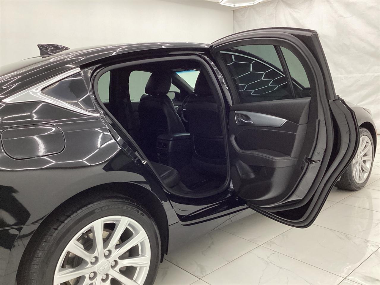Cadillac CT5 4dr Sdn Luxury 2021