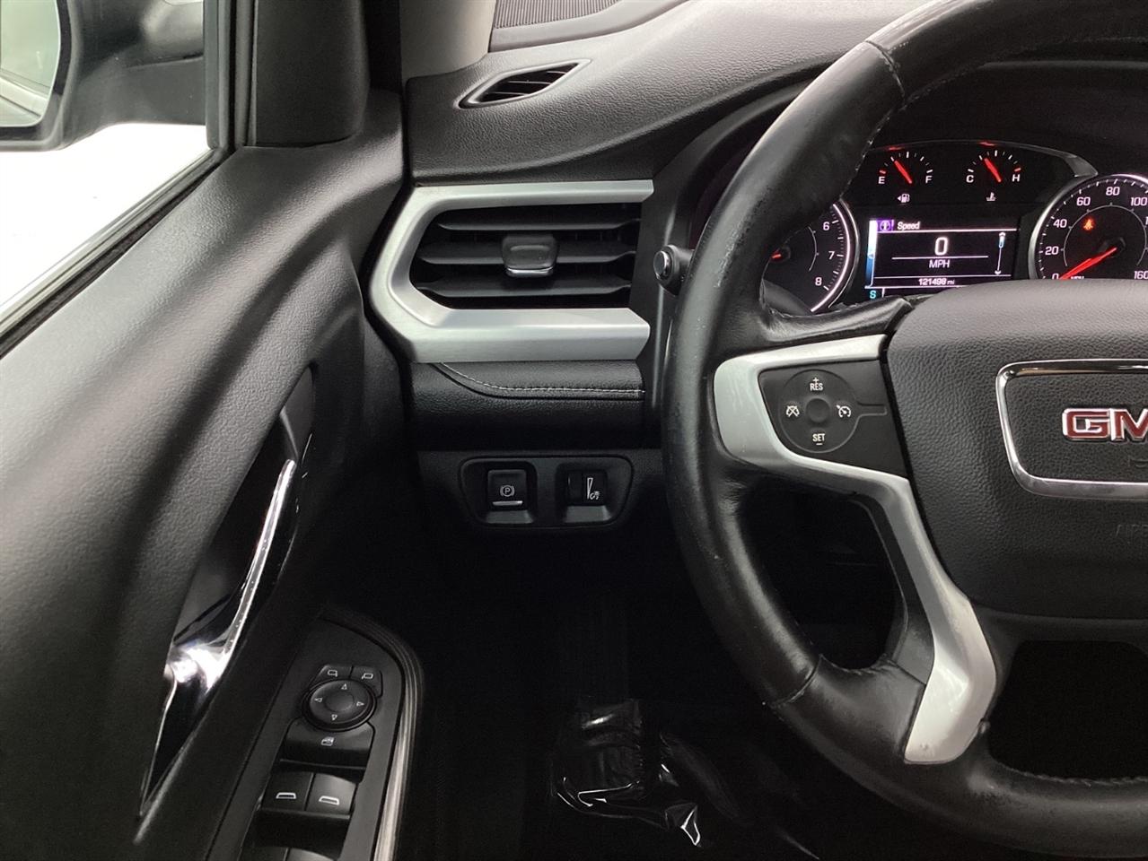 GMC Acadia AWD 4dr SLT w/SLT-1 2017