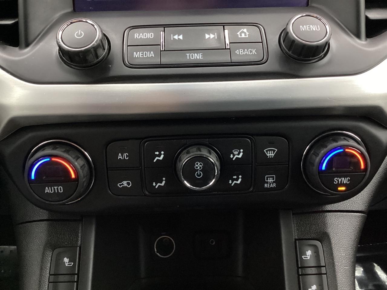GMC Acadia AWD 4dr SLT w/SLT-1 2017