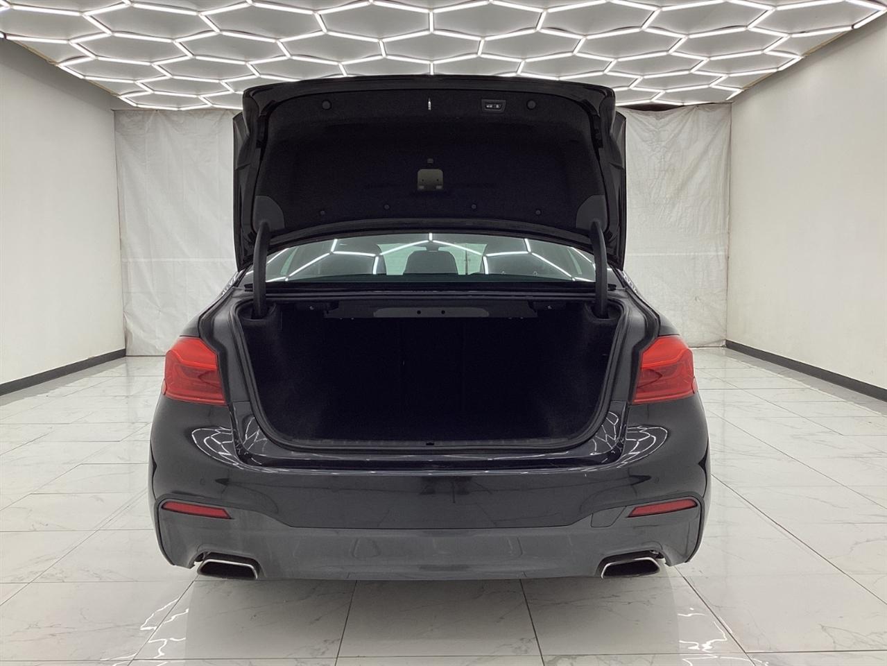 BMW 5 Series 540i xDrive Sedan 2019