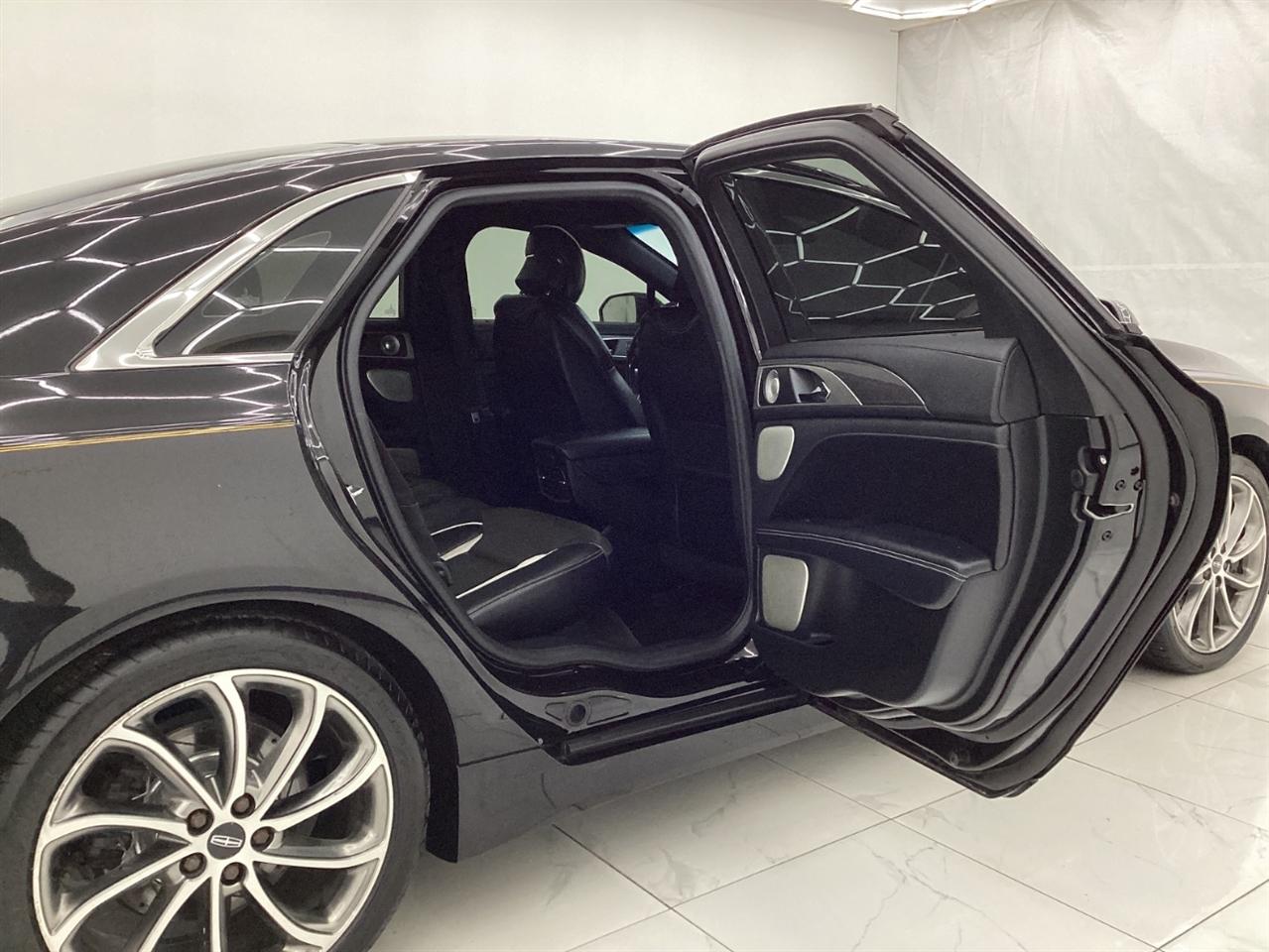 Lincoln MKZ Reserve AWD 2017