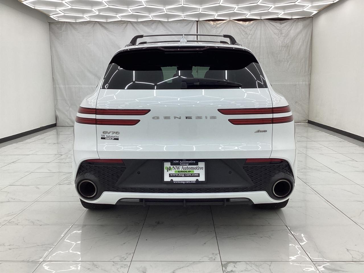 Genesis GV70 2.5T AWD 2023