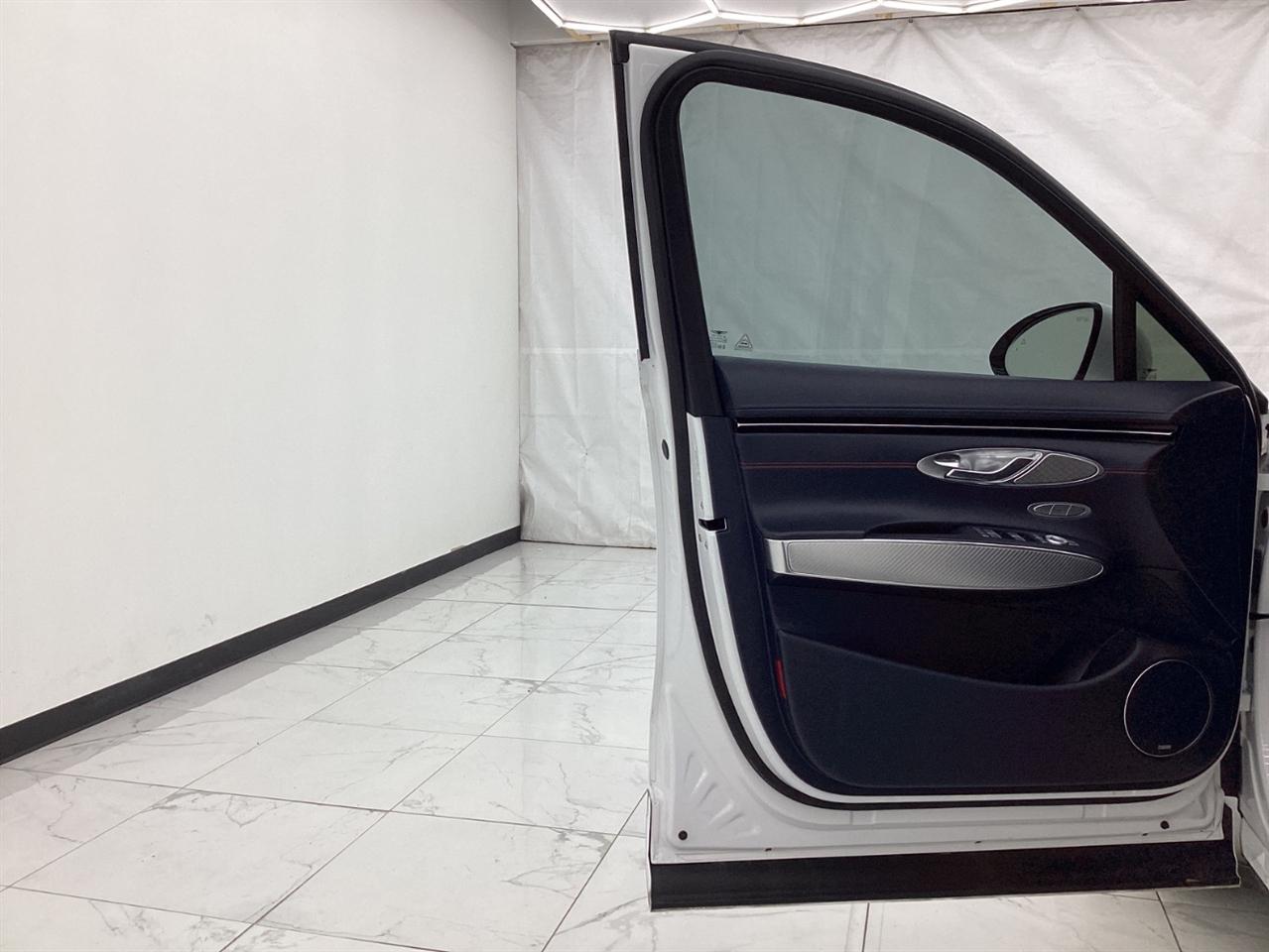 Genesis GV70 2.5T AWD 2023