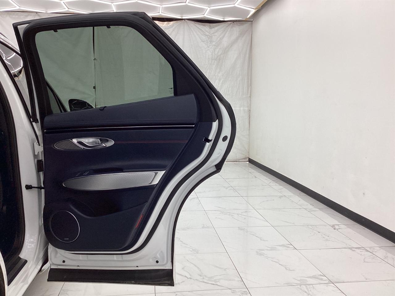 Genesis GV70 2.5T AWD 2023
