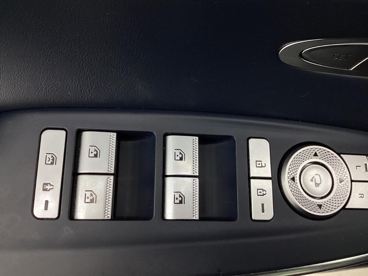Genesis GV70 2.5T AWD 2023