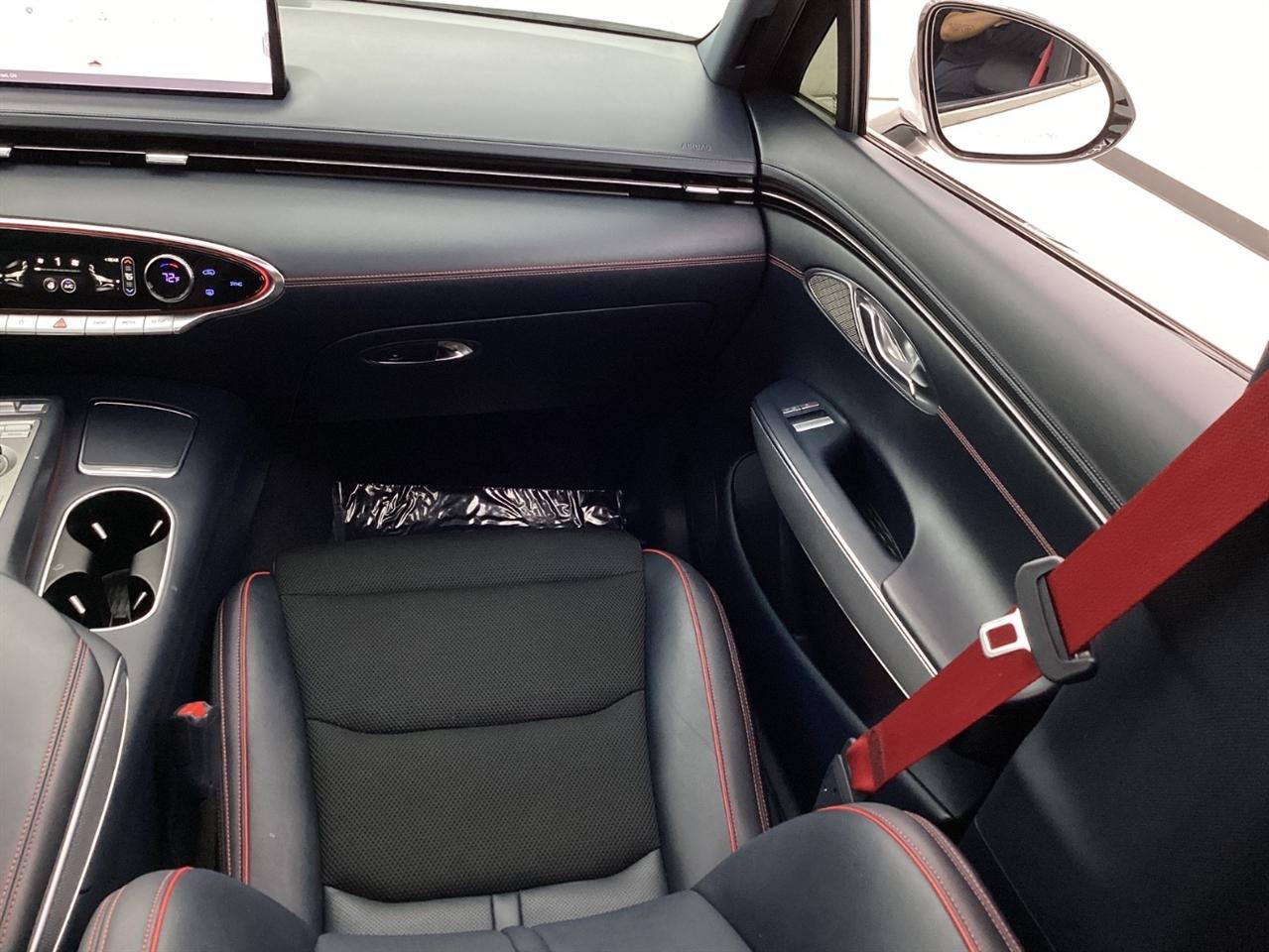 Genesis GV70 2.5T AWD 2023