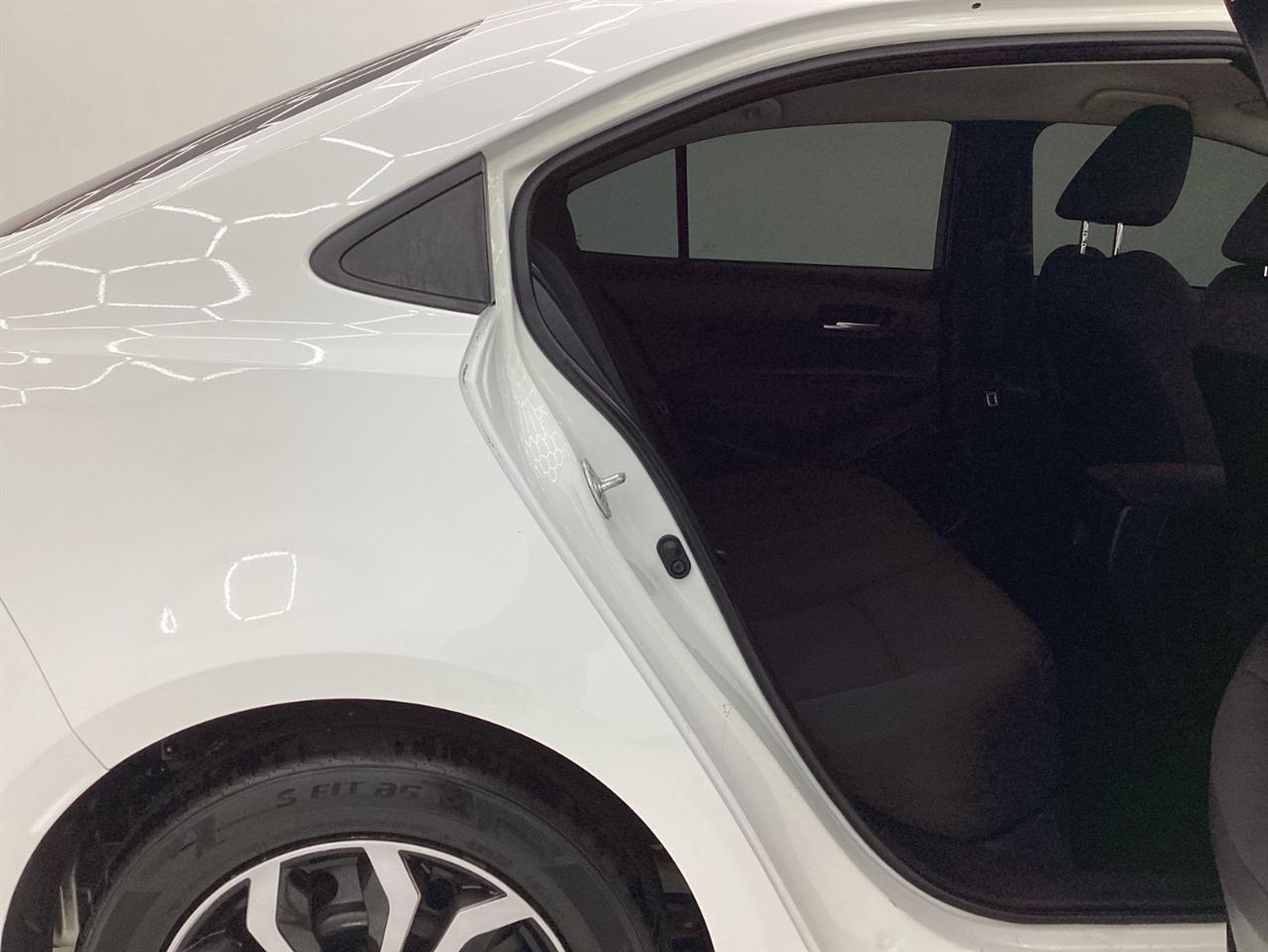 Toyota Corolla LE CVT (Natl) 2020