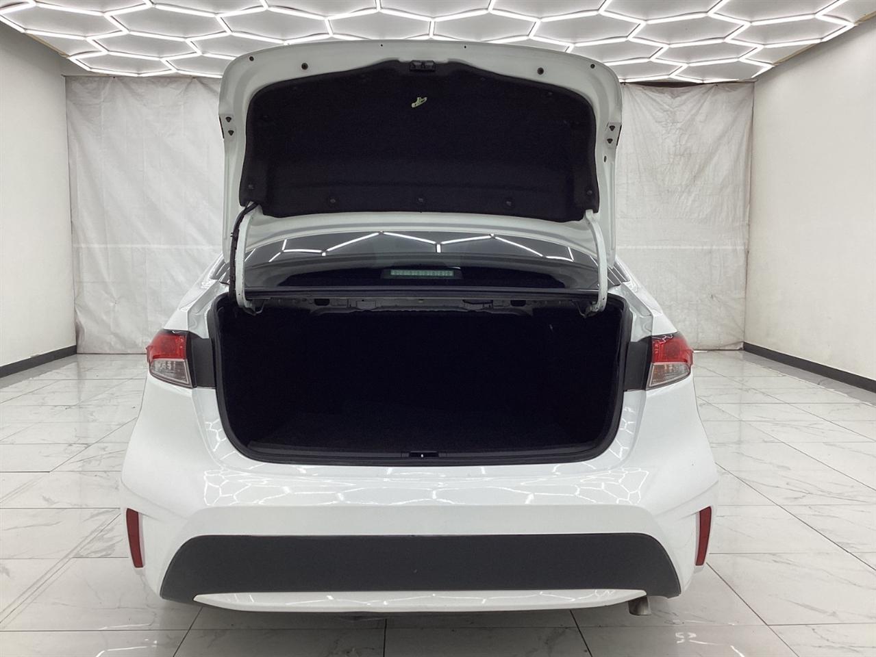 Toyota Corolla LE CVT (Natl) 2020