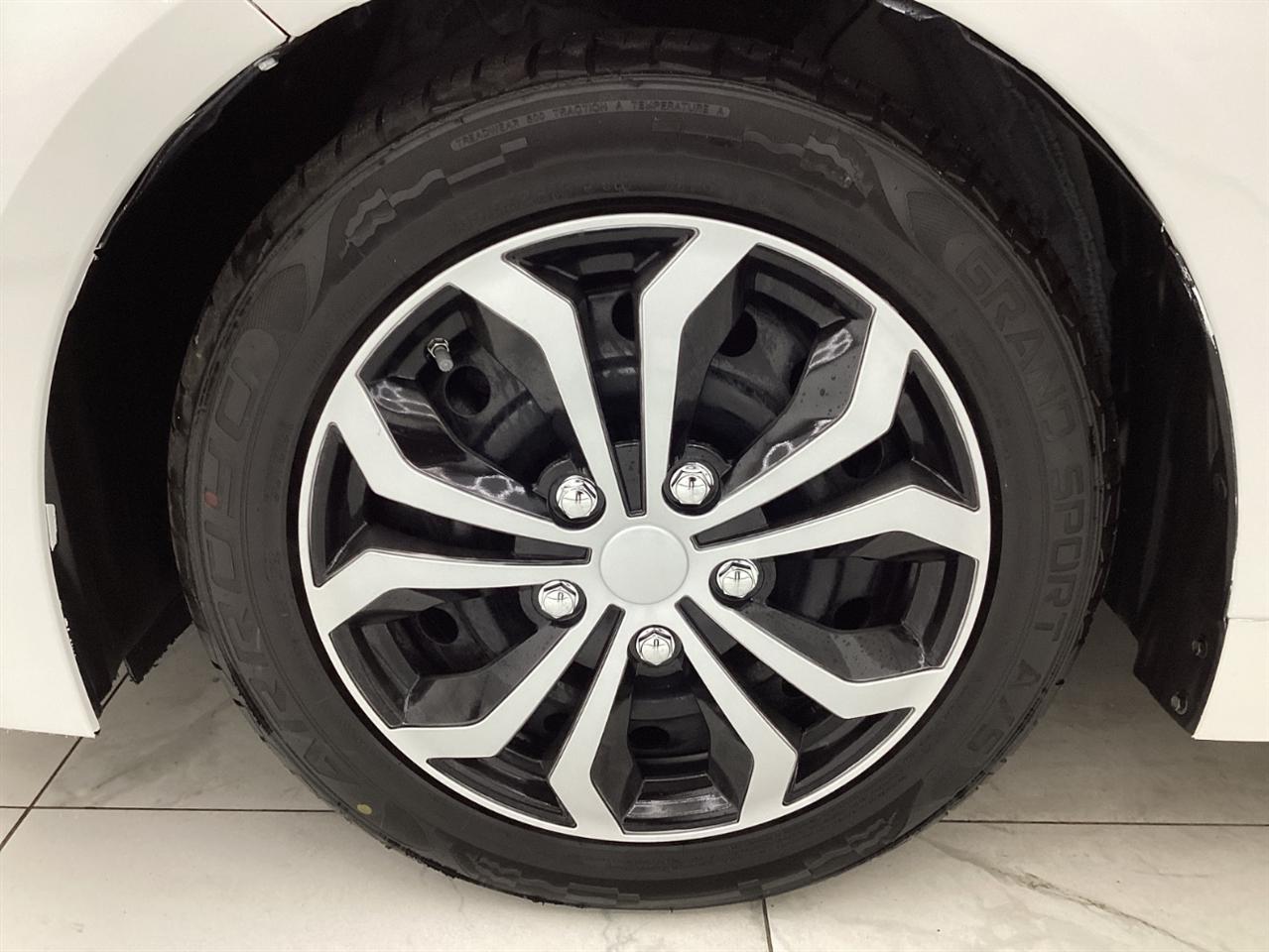 Toyota Corolla LE CVT (Natl) 2020