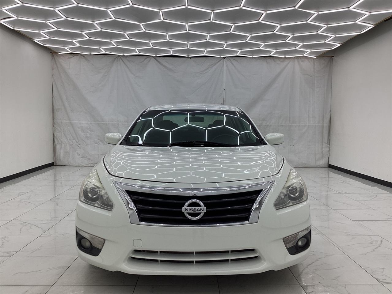 Nissan Altima 4dr Sdn I4 2.5 SV 2015