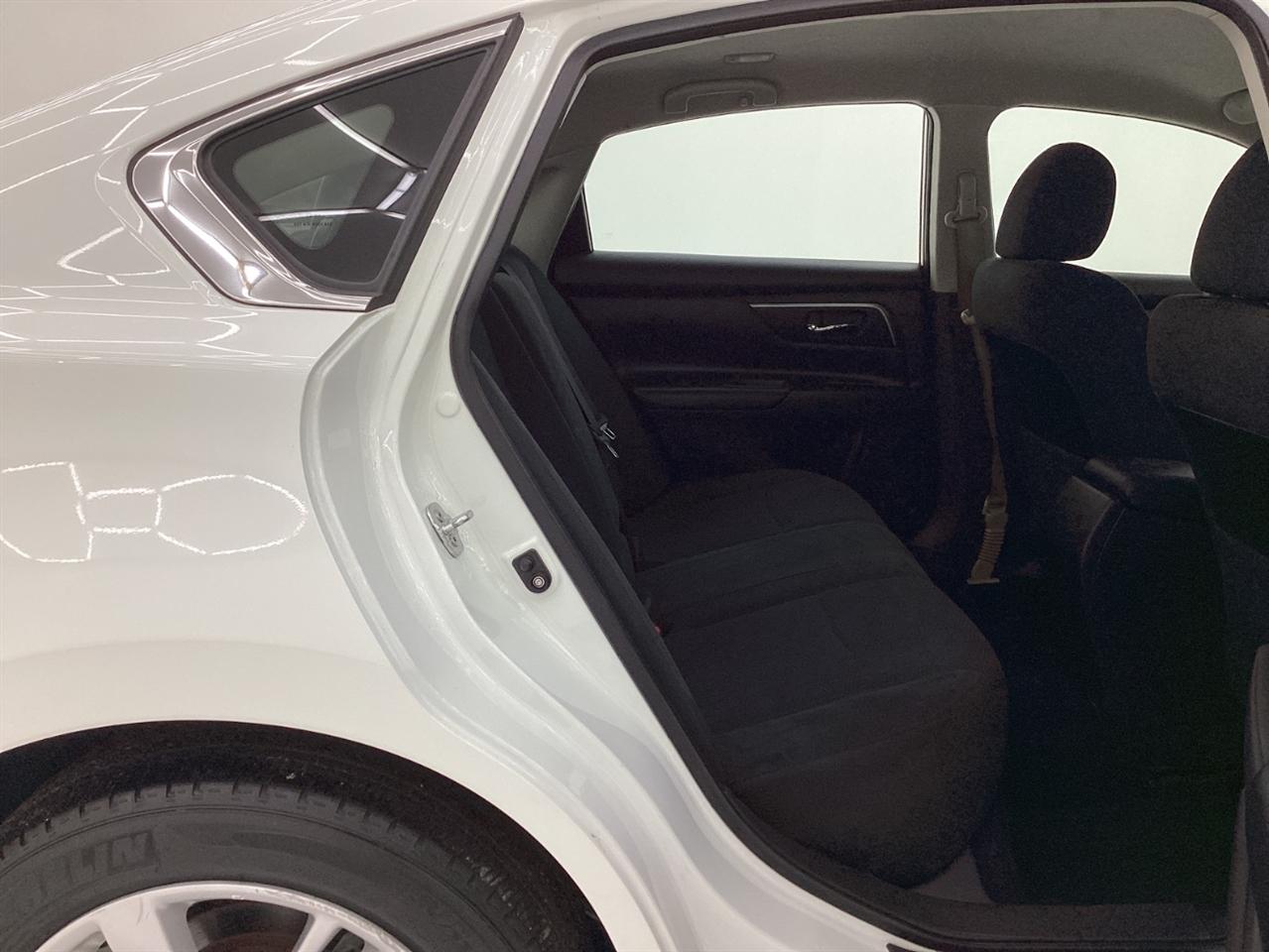 Nissan Altima 4dr Sdn I4 2.5 SV 2015