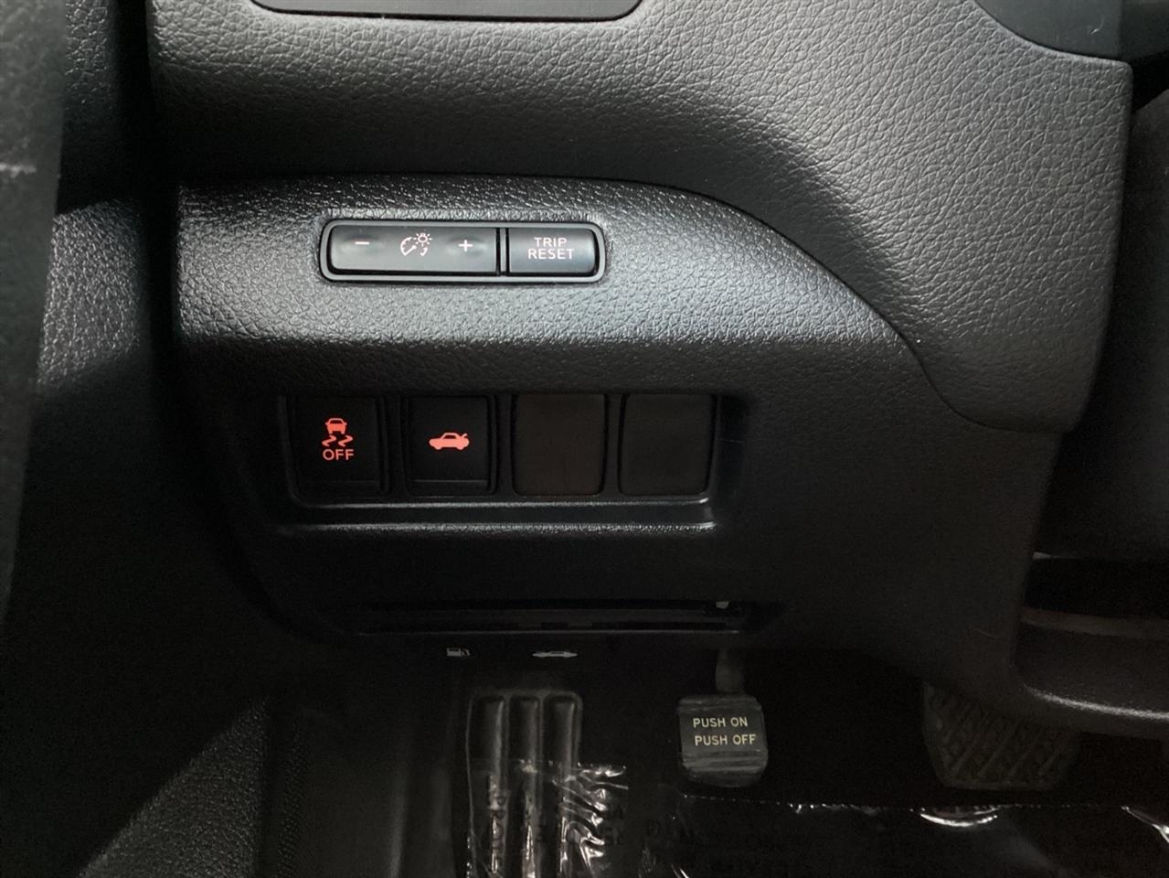 Nissan Altima 4dr Sdn I4 2.5 SV 2015