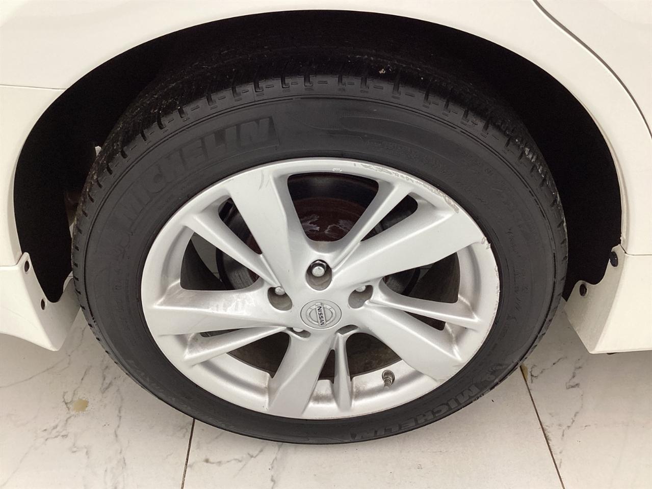 Nissan Altima 4dr Sdn I4 2.5 SV 2015