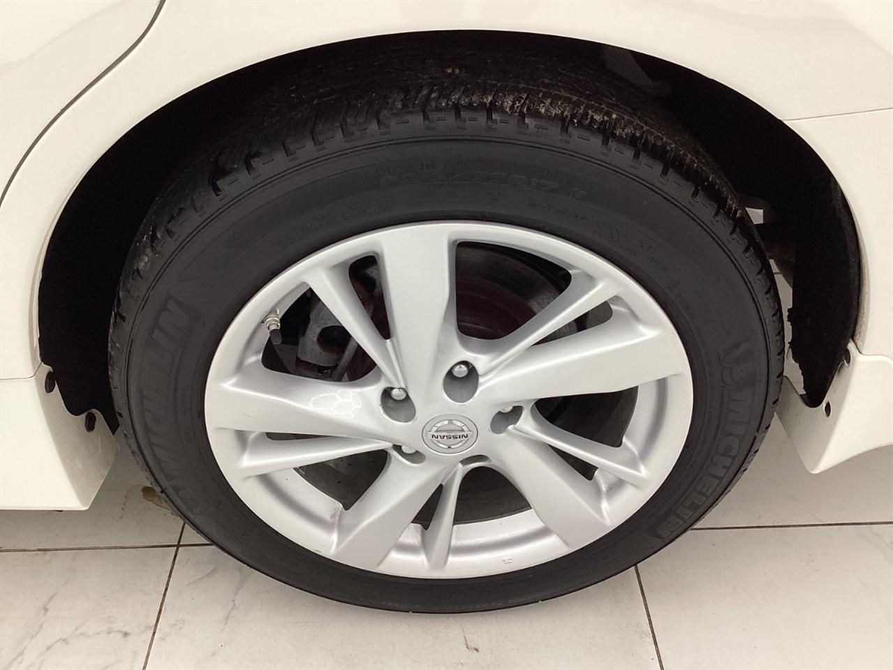 Nissan Altima 4dr Sdn I4 2.5 SV 2015
