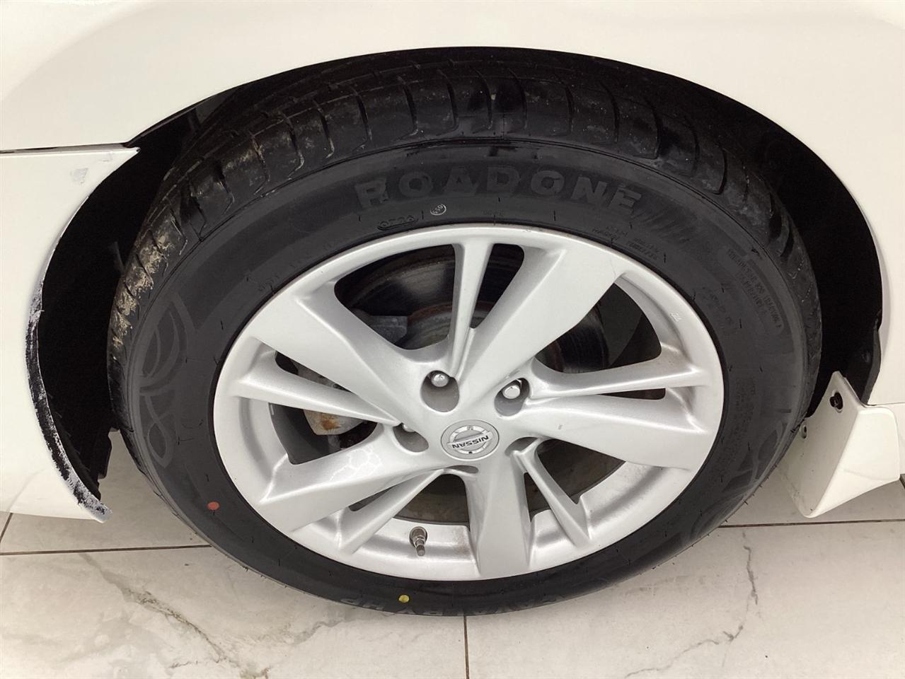 Nissan Altima 4dr Sdn I4 2.5 SV 2015