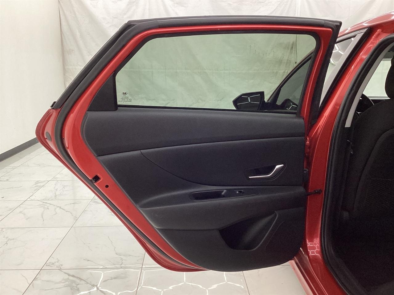 Hyundai Elantra SEL IVT 2022