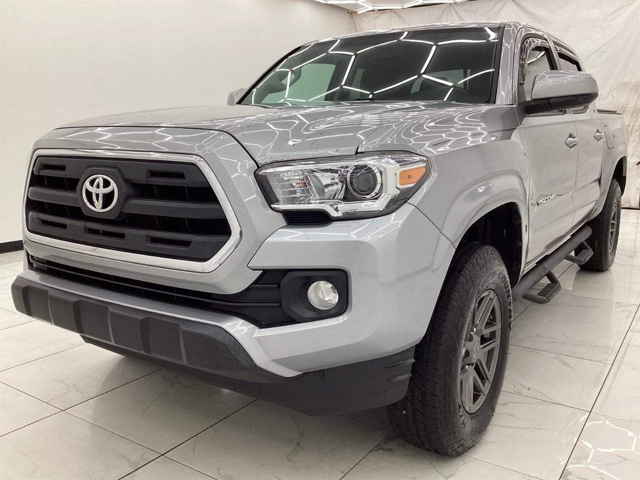 2017 Toyota Tacoma SR5 Double Cab 4x2 4-Cyl Auto Short Bed's photo